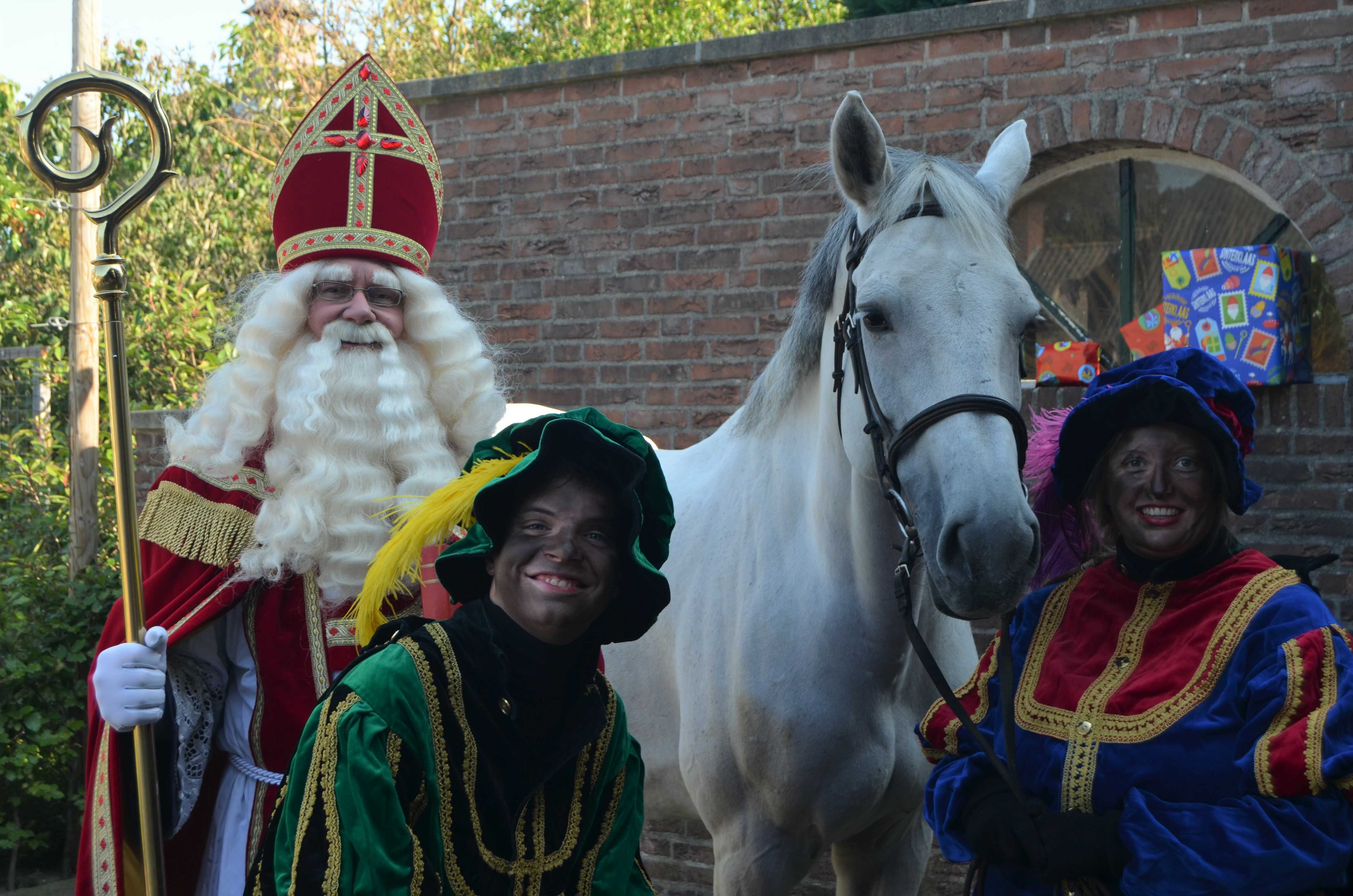 Afkorten badminton Standaard Sinterklaas komt op 15 november aan in Nederland • Scouting Erasmus  Oosterhout